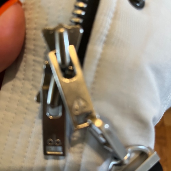 Moose knuckle winter ladies jacket - Picture 3 of 4